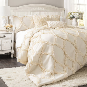 Avon 3 piece Comforter Set